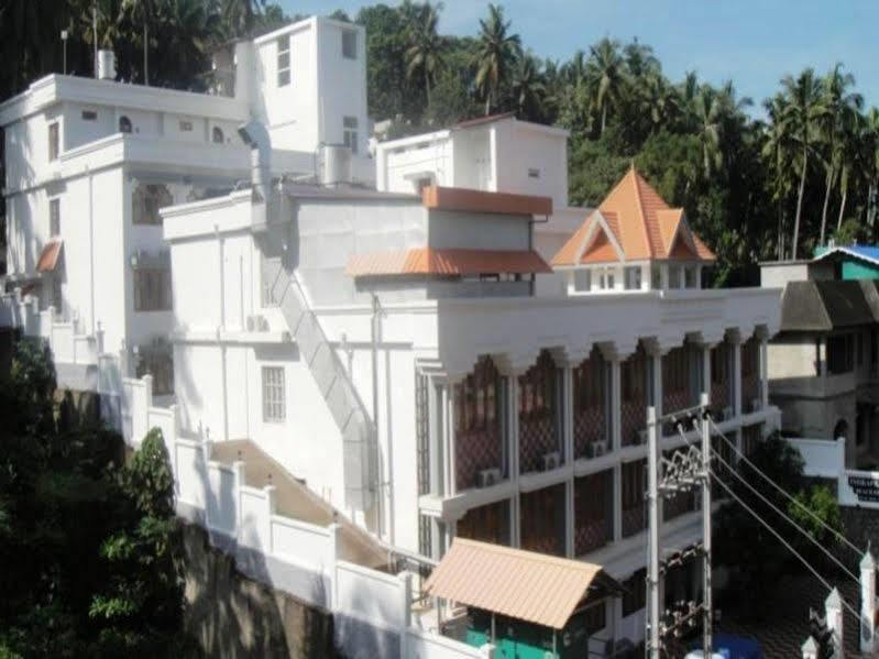 Indraprastha Beach Resort Varkala Exterior photo